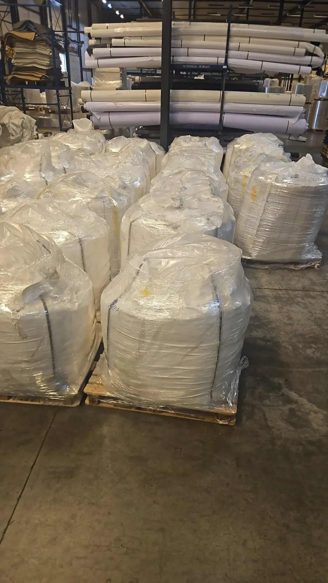 Laundry detergent powder in big bags, photo 2